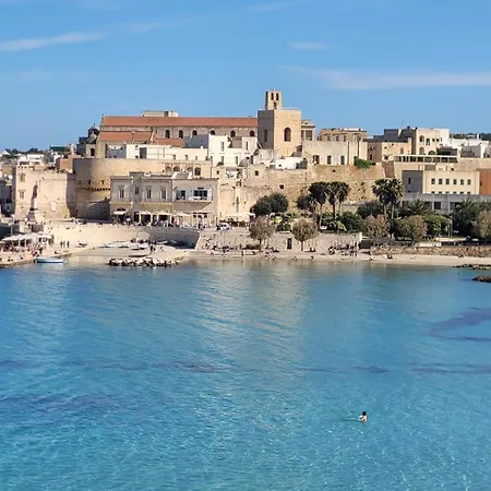 アパート Otrantino