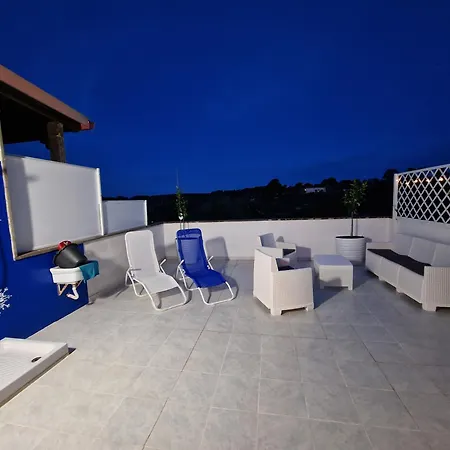 アパート Otrantino